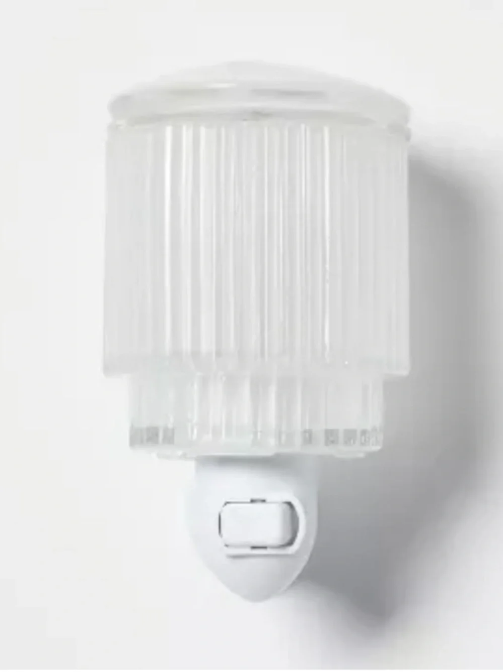Threshold Glass Ribbed Wall Plug In Wax Warmer NEW IN BOX Clear